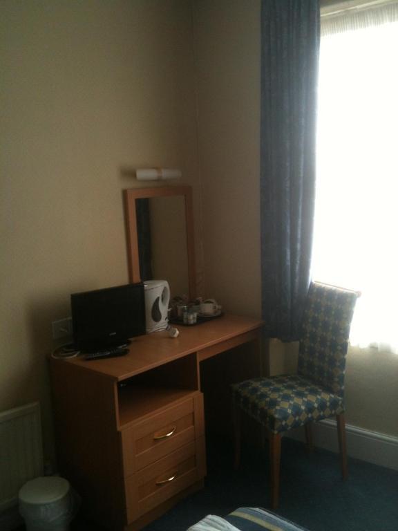 Grand Ash Hotel ランディドノー 部屋 写真