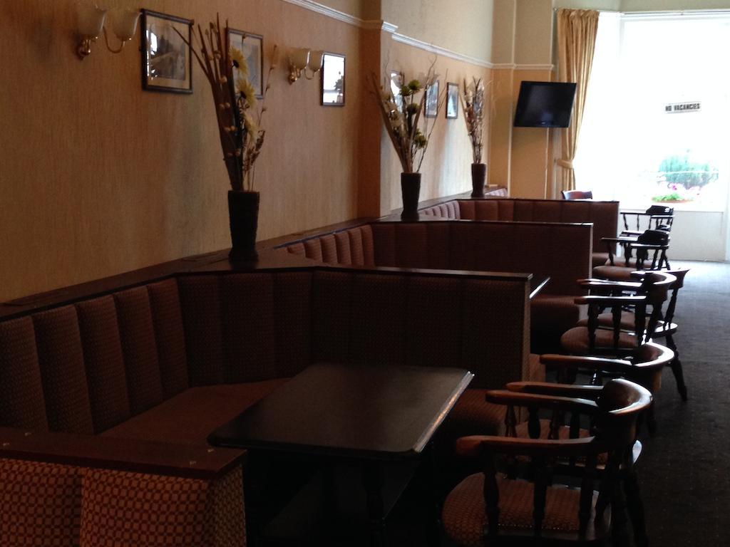Grand Ash Hotel ランディドノー エクステリア 写真