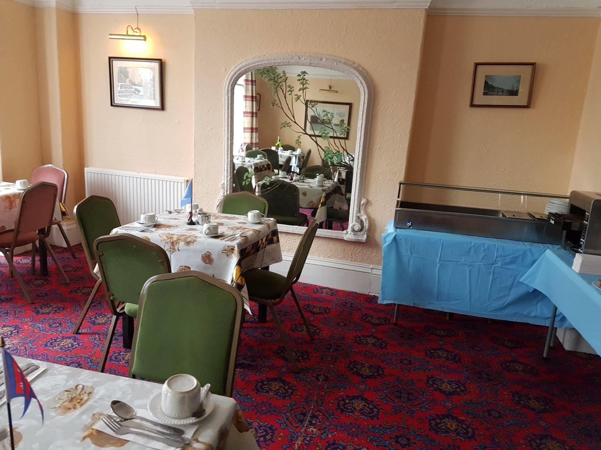 Grand Ash Hotel ランディドノー エクステリア 写真