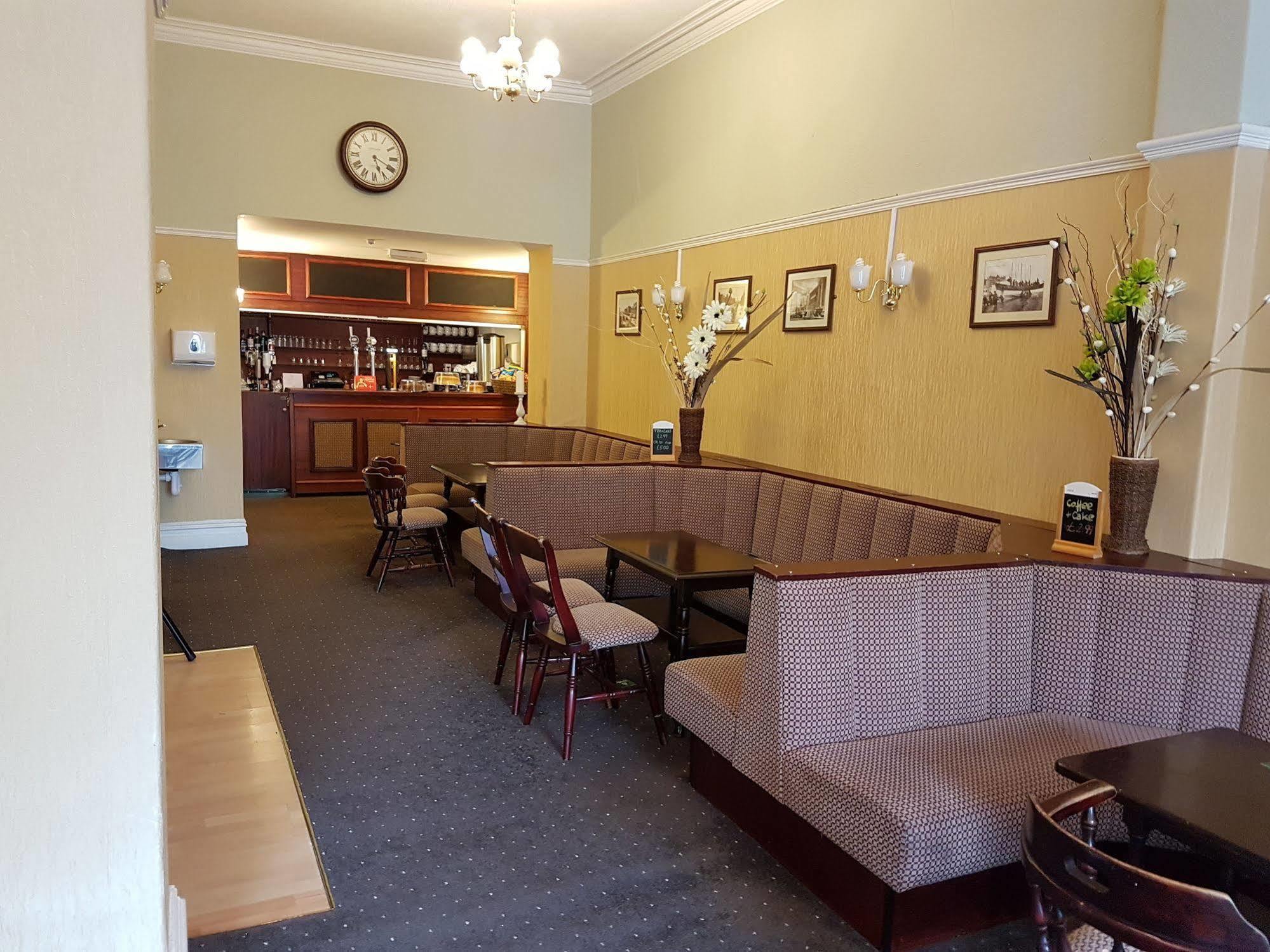 Grand Ash Hotel ランディドノー エクステリア 写真